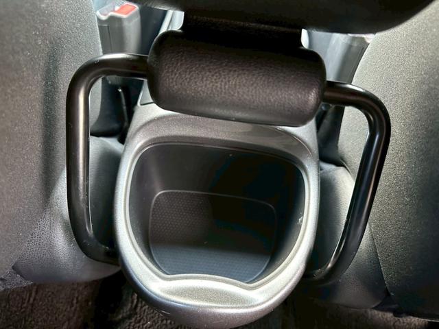 ジューク 15RX タイプV 17インチAW 純正ナビ ワンオーナー 禁煙車(11枚目)