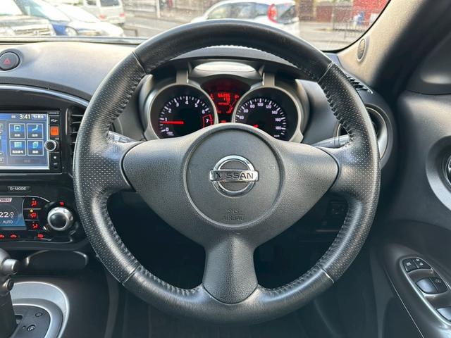 ジューク 15RX タイプV 17インチAW 純正ナビ ワンオーナー 禁煙車(13枚目)