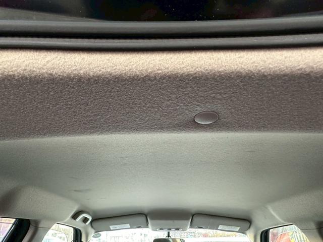 ジューク 15RX タイプV 17インチAW 純正ナビ ワンオーナー 禁煙車(26枚目)