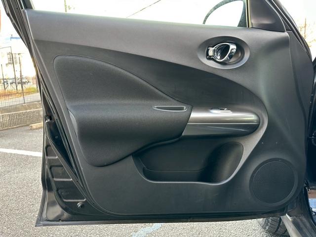 ジューク 15RX タイプV 17インチAW 純正ナビ ワンオーナー 禁煙車(30枚目)