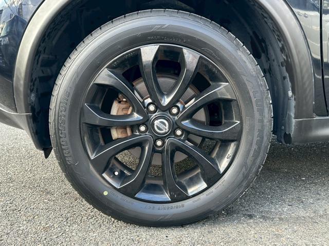 ジューク 15RX タイプV 17インチAW 純正ナビ ワンオーナー 禁煙車(44枚目)