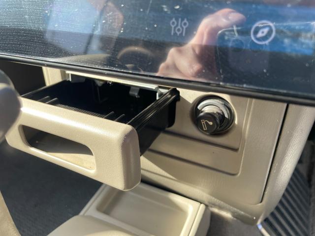 ラシーン タイプA ショックアブソーバー(NEWSRSPECIAL) 10.1インチディスプレイオーディオ(kar10c) Bカメラ ドラレコ(ミラー一体型/前後タイプ) ETC 純正フロアマット ドアバイザー 禁煙車(48枚目)