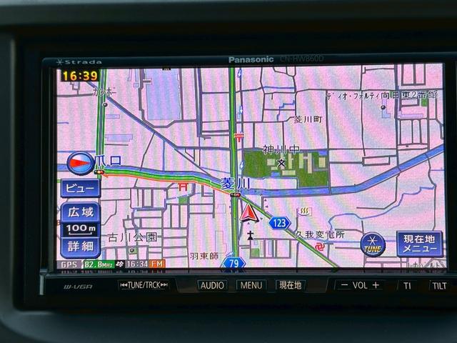 フィット Ｇスマートセレクション　禁煙車　純正ナビ　社外アルミ　ワンセグＴＶ　Ｂカメラ　ＥＴＣ　ＣＤ　ＤＶＤ　自社　ローン（2枚目）