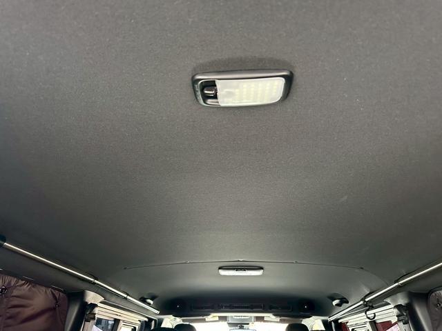ハイエースバン スーパーGL ダークプライムII モデリスタ ヘッドレストモニター ベッド 社外スピーカー ワンオーナー 禁煙 ユーザー買取 社外AW(35枚目)