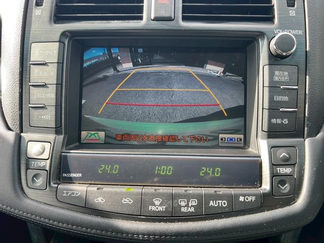 クラウン ２．５アスリート　ナビパッケージ　禁煙車　純正ナビ　Ｂｌｕｅｔｏｏｔｈ　パワーシートバックカメラ　ＥＴＣ　ＢＬＩＴＺ車高調　電動格納ミラー（6枚目）