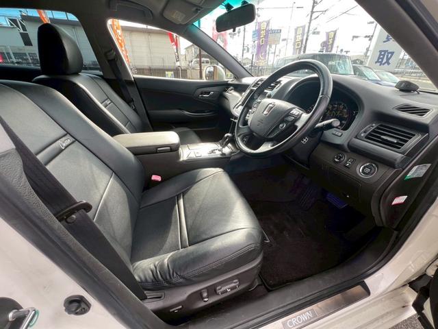 クラウン ２．５アスリート　ナビパッケージ　禁煙車　純正ナビ　Ｂｌｕｅｔｏｏｔｈ　パワーシートバックカメラ　ＥＴＣ　ＢＬＩＴＺ車高調　電動格納ミラー（19枚目）