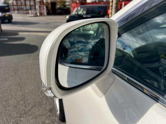 クラウン ２．５アスリート　ナビパッケージ　禁煙車　純正ナビ　Ｂｌｕｅｔｏｏｔｈ　パワーシートバックカメラ　ＥＴＣ　ＢＬＩＴＺ車高調　電動格納ミラー（26枚目）