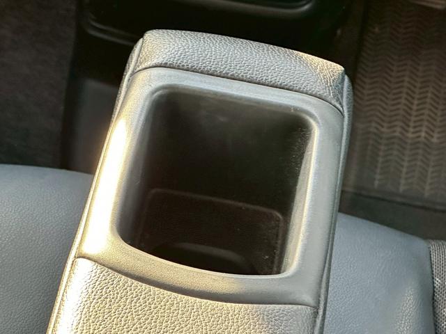 Ｎ－ＢＯＸカスタム Ｇ　ターボＳＳパッケージ　純正ナビ　両側Ｐスラドア　シートヒーター　クルーズコントロール　バックカメラ　ワンセグＴＶ　ＥＴＣ　スマートキー　シティブレーキ（10枚目）