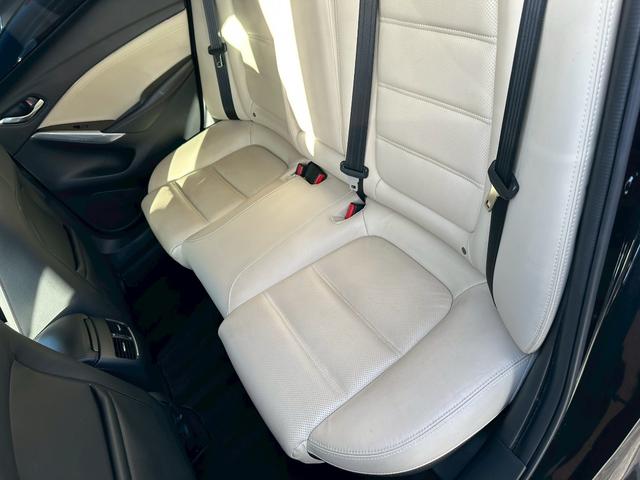 アテンザセダン ＸＤ　Ｌパッケージ　ディーゼルターボ　サンルーフ　ＢＯＳＥサウンド　レーダークルーズコントロール　純正ナビ　フルセグＴＶパワーシート　シートヒーター　自社　ローン（23枚目）