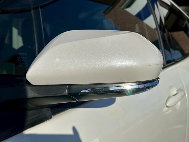 プリウス Ａツーリングセレクション　黒合皮シート／純正９インチＳＤナビ・地デジＴＶ／電動コーナーポール／バックモニター／ヘッドアップディスプレイ／純正１７インチＡＷ／純正ビルトインＥＴＣ／スマートキー（38枚目）