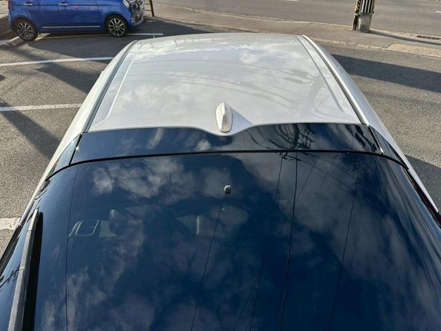 プリウス Ａツーリングセレクション　黒合皮シート／純正９インチＳＤナビ・地デジＴＶ／電動コーナーポール／バックモニター／ヘッドアップディスプレイ／純正１７インチＡＷ／純正ビルトインＥＴＣ／スマートキー（48枚目）