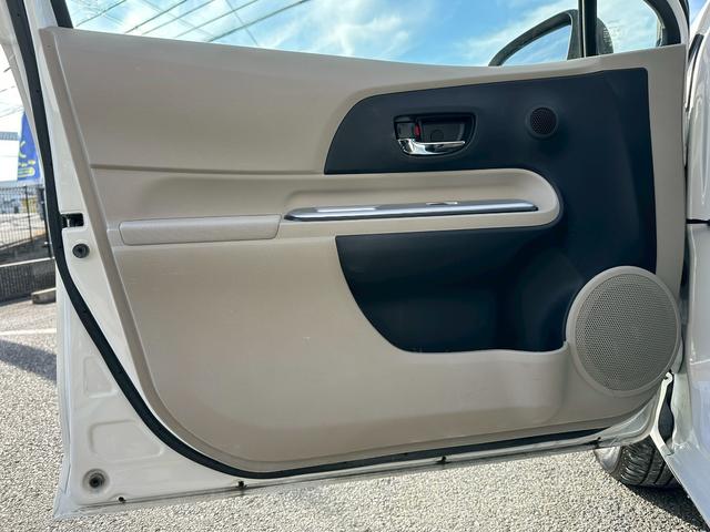 アクア G スマートエントリー 純正ナビ バックカメラ ステアリングスイッチ ユーザー買取(34枚目)