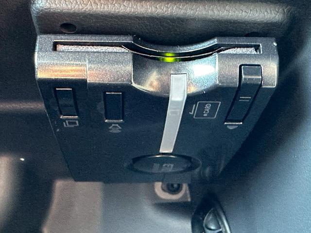 ポロ ＴＳＩコンフォートライン　ディスプレイオーディオ　天張り張替済み　バックカメラ　ＥＴＣ　自社　ローン（3枚目）