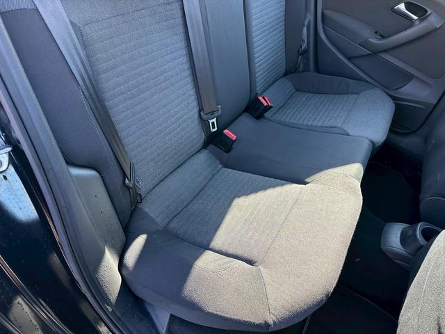 ポロ ＴＳＩコンフォートライン　ディスプレイオーディオ　天張り張替済み　バックカメラ　ＥＴＣ　自社　ローン（21枚目）