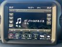 ジープ・ラングラーアンリミテッド サハラ　ＦＯＸサス　ＴＩＳアルミ　サイドオートステップ　　ワンオーナー　禁煙車　４ＷＤ　クルコン　ＢＳＭ　　　　シートヒーター　ドラレコ　ＥＴＣ（5枚目）
