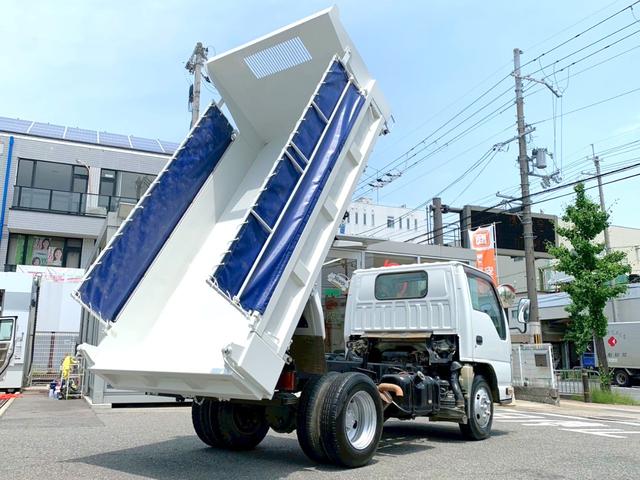 エルフトラック ダンプ２．０ｔ　高床　２．０ｔ　ダンプ　パワーステアリング　エアバック　エアコン　色シロ　走行距離９０９００ｋｍ　燃料ディーゼル　シフトフロア５速ＭＴ（9枚目）