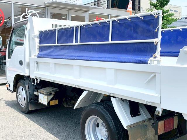 エルフトラック ダンプ２．０ｔ　高床　２．０ｔ　ダンプ　パワーステアリング　エアバック　エアコン　色シロ　走行距離９０９００ｋｍ　燃料ディーゼル　シフトフロア５速ＭＴ（14枚目）