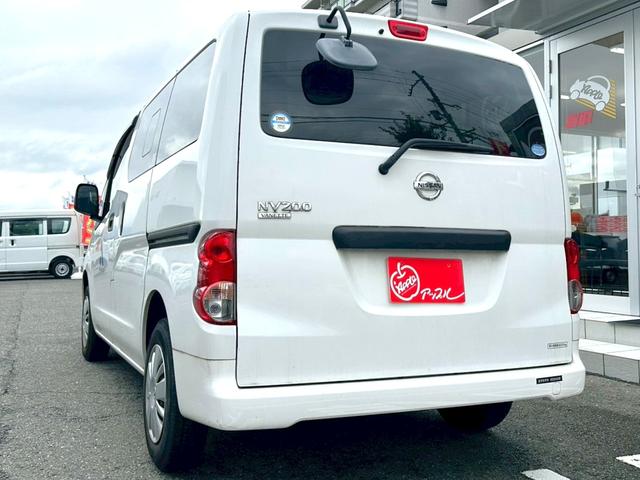 ＮＶ２００バネットバン ＧＸ　ＥＴＣ　キーレス　レーンキープアシスト　横滑り防止装置　電動格納ミラー　ＡＢＳ　パワーステアリング　パワーウィンドウ　エアバック　エアコン（8枚目）