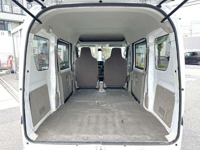 ＮＶ１００クリッパーバン ＤＸ　４ＷＤ　タイミングチェーン　天井棚　キーレス　パワーステアリング　パワーウィンドウ　エアバック　エアコン　軽バン　軽箱　ハイルーフ　積載量３５０ｋｇ（35枚目）
