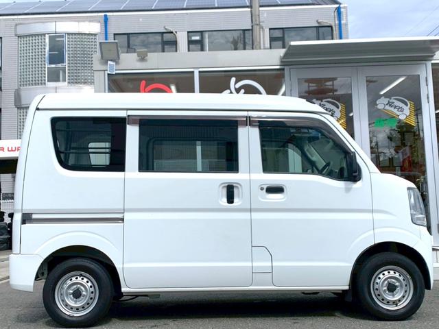 エブリイ  タイミングチェーン 走行浅 走行19600km レーダーブレーキサポート 横滑り防止機能 2nd発進 2速発進 直納専用車 軽バン 軽箱 積載量350kg 4人乗り パワステ エアコン エアバック(14枚目)