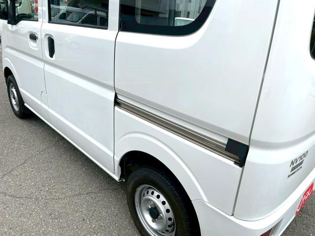 ＮＶ１００クリッパーバン ＤＸ　タイミングチェーン　オートギアシフト　ハイルーフ　軽バン　軽箱　積載量３５０ｋｇ　パワステ　エアコン　エアバック　４人乗り（18枚目）