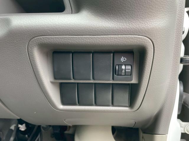 ＮＶ１００クリッパーバン ＤＸ　タイミングチェーン　オートギアシフト　ハイルーフ　軽バン　軽箱　積載量３５０ｋｇ　パワステ　エアコン　エアバック　４人乗り（29枚目）