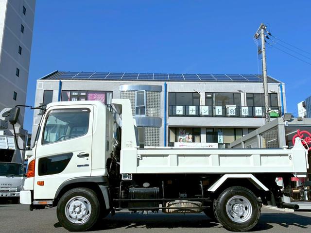 ヒノレンジャー ダンプ　４．０ｔ　積載３．６０ｔダンプ　高床　電格ミラー　パワーステアリング　パワーウィンドウ　エアバック　エアコン　走行距離６７３００ｋｍ（5枚目）