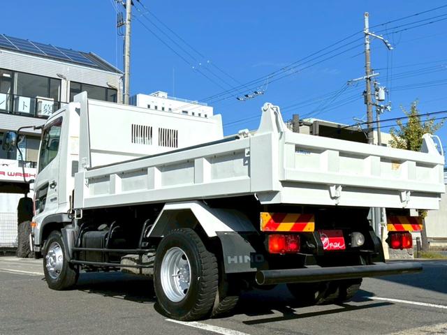 ヒノレンジャー ダンプ　４．０ｔ　積載３．６０ｔダンプ　高床　電格ミラー　パワーステアリング　パワーウィンドウ　エアバック　エアコン　走行距離６７３００ｋｍ（7枚目）