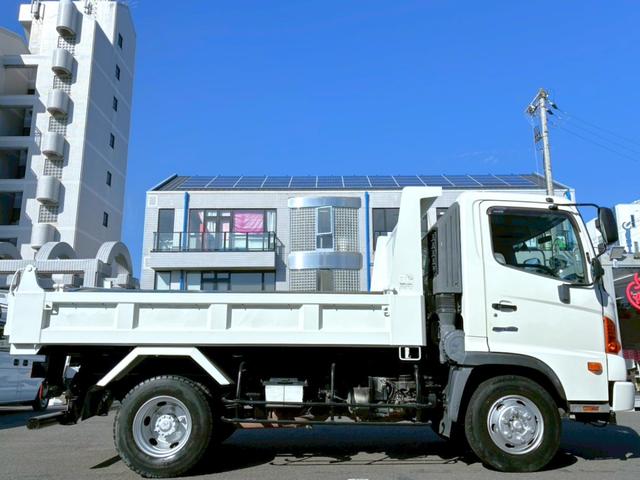 ヒノレンジャー ダンプ　４．０ｔ　積載３．６０ｔダンプ　高床　電格ミラー　パワーステアリング　パワーウィンドウ　エアバック　エアコン　走行距離６７３００ｋｍ（12枚目）