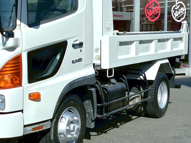 ヒノレンジャー ダンプ　４．０ｔ　積載３．６０ｔダンプ　高床　電格ミラー　パワーステアリング　パワーウィンドウ　エアバック　エアコン　走行距離６７３００ｋｍ（16枚目）