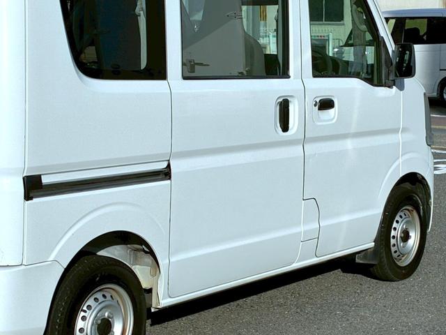 スクラム PA レーダーブレーキ 衝突軽減ブレーキ 軽バン 箱バン タイミングチェーン 5AGS 横滑り防止装置 積載350kg 乗車定員4名 パワステ エアコン エアバック(18枚目)