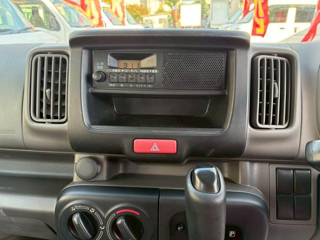 スクラム PA レーダーブレーキ 衝突軽減ブレーキ 軽バン 箱バン タイミングチェーン 5AGS 横滑り防止装置 積載350kg 乗車定員4名 パワステ エアコン エアバック(34枚目)