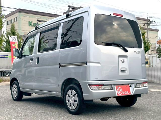 ハイゼットカーゴ クルーズＳＡＩＩＩ　ＥＴＣ　バックカメラ　キーレス　衝突被害軽減ブレーキ　横滑り防止装置　オートマチックハイビーム　電動格納ミラー　アイドリングストップ付　ＡＢＳ　タイミングチェーン　パワーウインドウ　軽バン　軽箱（11枚目）
