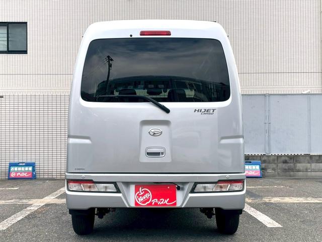 ハイゼットカーゴ クルーズＳＡＩＩＩ　ＥＴＣ　バックカメラ　キーレス　衝突被害軽減ブレーキ　横滑り防止装置　オートマチックハイビーム　電動格納ミラー　アイドリングストップ付　ＡＢＳ　タイミングチェーン　パワーウインドウ　軽バン　軽箱（12枚目）