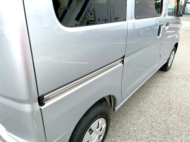ハイゼットカーゴ クルーズＳＡＩＩＩ　ＥＴＣ　バックカメラ　キーレス　衝突被害軽減ブレーキ　横滑り防止装置　オートマチックハイビーム　電動格納ミラー　アイドリングストップ付　ＡＢＳ　タイミングチェーン　パワーウインドウ　軽バン　軽箱（19枚目）