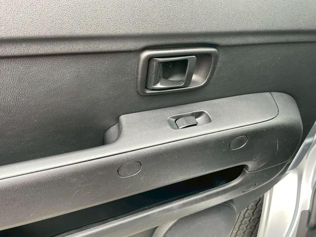 ハイゼットカーゴ クルーズＳＡＩＩＩ　ＥＴＣ　バックカメラ　キーレス　衝突被害軽減ブレーキ　横滑り防止装置　オートマチックハイビーム　電動格納ミラー　アイドリングストップ付　ＡＢＳ　タイミングチェーン　パワーウインドウ　軽バン　軽箱（34枚目）