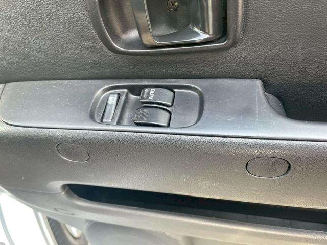 ハイゼットカーゴ クルーズＳＡＩＩＩ　ＥＴＣ　バックカメラ　キーレス　衝突被害軽減ブレーキ　横滑り防止装置　オートマチックハイビーム　電動格納ミラー　アイドリングストップ付　ＡＢＳ　タイミングチェーン　パワーウインドウ　軽バン　軽箱（35枚目）