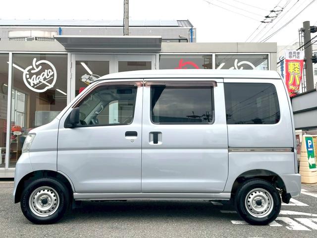 サンバーバン トランスポーター　キーレス　タイミングチェーン　パワーウインドウ　パワーステアリング　エアバック　エアコン　走行距離３２６００ｋｍ　軽バン　軽箱　ハイルーフ　積載量３５０ｋｇ　乗車定員４名（10枚目）