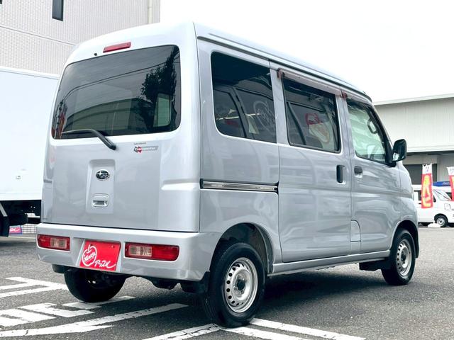 サンバーバン トランスポーター　キーレス　タイミングチェーン　パワーウインドウ　パワーステアリング　エアバック　エアコン　走行距離３２６００ｋｍ　軽バン　軽箱　ハイルーフ　積載量３５０ｋｇ　乗車定員４名（13枚目）