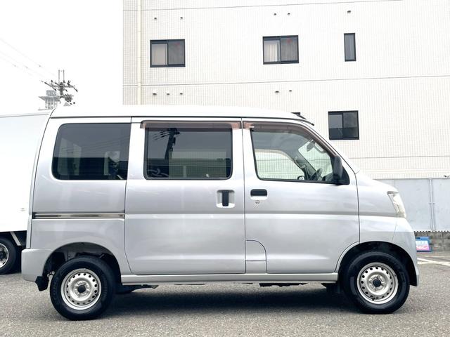 サンバーバン トランスポーター　キーレス　タイミングチェーン　パワーウインドウ　パワーステアリング　エアバック　エアコン　走行距離３２６００ｋｍ　軽バン　軽箱　ハイルーフ　積載量３５０ｋｇ　乗車定員４名（14枚目）