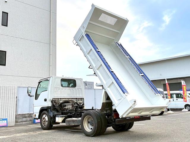 エルフトラック ３．０ｔ　ダンプ　低床　３．０ｔ　ダンプ　低床　キーレス　ＥＴＣ　パワーステアリング　パワーウィンドウ　エアバック　エアコン　燃料ディーゼルターボ（8枚目）