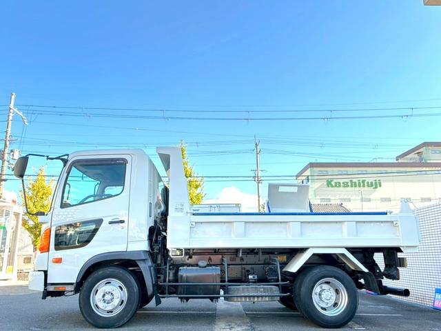 ヒノレンジャー ダンプ　４．０ｔ（積載量３．６０ｔ）ダンプ　高床　電動格納ミラー　パワーステアリング　パワーウィンドウ　エアバック　エアコン　走行距離７５０００ｋｍ（5枚目）
