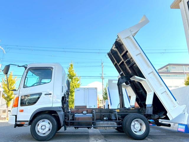 ヒノレンジャー ダンプ　４．０ｔ（積載量３．６０ｔ）ダンプ　高床　電動格納ミラー　パワーステアリング　パワーウィンドウ　エアバック　エアコン　走行距離７５０００ｋｍ（6枚目）