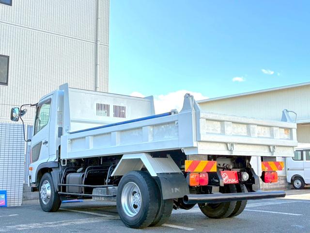 ヒノレンジャー ダンプ　４．０ｔ（積載量３．６０ｔ）ダンプ　高床　電動格納ミラー　パワーステアリング　パワーウィンドウ　エアバック　エアコン　走行距離７５０００ｋｍ（7枚目）