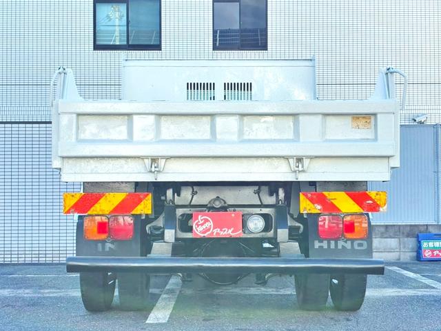 ヒノレンジャー ダンプ　４．０ｔ（積載量３．６０ｔ）ダンプ　高床　電動格納ミラー　パワーステアリング　パワーウィンドウ　エアバック　エアコン　走行距離７５０００ｋｍ（9枚目）