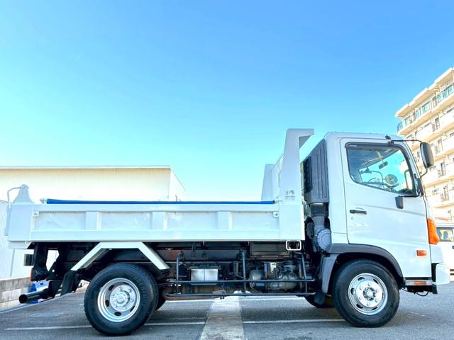 ヒノレンジャー ダンプ　４．０ｔ（積載量３．６０ｔ）ダンプ　高床　電動格納ミラー　パワーステアリング　パワーウィンドウ　エアバック　エアコン　走行距離７５０００ｋｍ（12枚目）