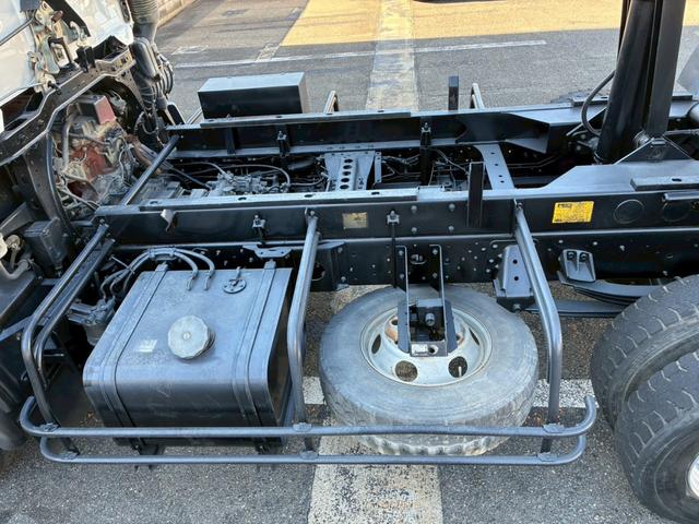 ヒノレンジャー ダンプ　４．０ｔ（積載量３．６０ｔ）ダンプ　高床　電動格納ミラー　パワーステアリング　パワーウィンドウ　エアバック　エアコン　走行距離７５０００ｋｍ（34枚目）