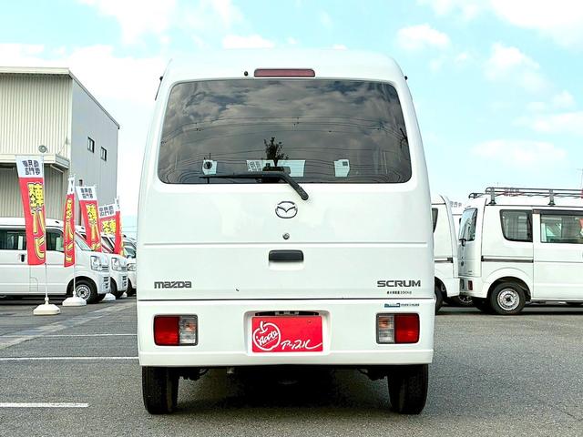 スクラム ＰＣ　４ＷＤ　ナビ　ＴＶ　ドライブレコーダー　キーレス　タイミングチェーン　ＡＢＳ　パワーウインドウ　パワーステアリング　エアバック　エアコン　走行距離５０３００ｋｍ　軽バン　軽箱　積載量３５０ｋｇ（12枚目）