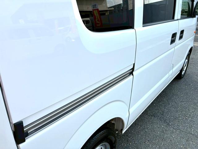 スクラム ＰＣ　４ＷＤ　ナビ　ＴＶ　ドライブレコーダー　キーレス　タイミングチェーン　ＡＢＳ　パワーウインドウ　パワーステアリング　エアバック　エアコン　走行距離５０３００ｋｍ　軽バン　軽箱　積載量３５０ｋｇ（19枚目）