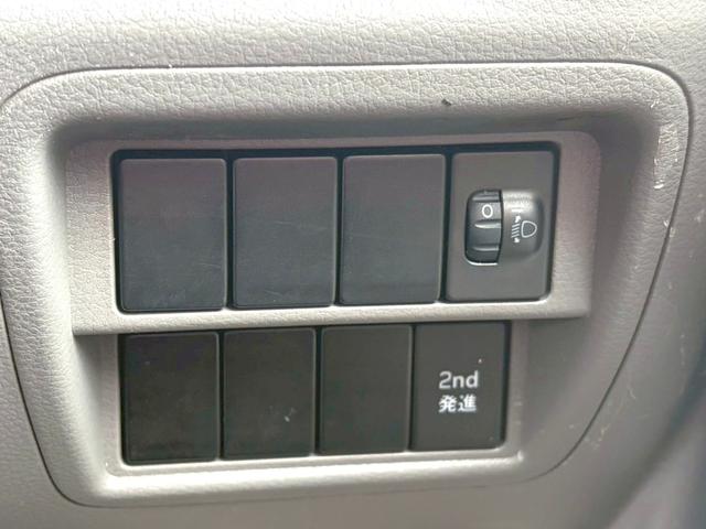 NV100クリッパーバン DX キーレス 2nd発進 バックカメラ ETC ドラレコ テレビ ナビ タイミングチェーン ルーフキャリア パワーステアリング エアバック エアコン 軽バン 軽箱 ハイルーフ 積載量350kg(33枚目)